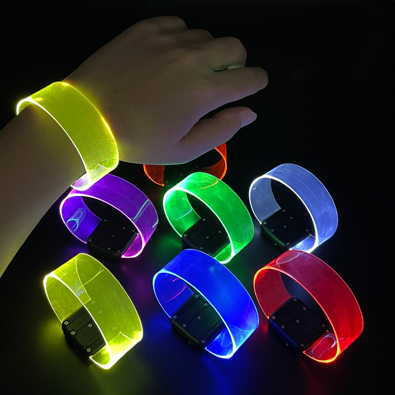 20/100/500pcs Luminous Bracele - Outdoor Lighting Event 评论和价格